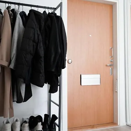 Tyylikaes Hyvin Varusteltu Asunto. Oma Autopaikka. Apartamento Salo (Salo)