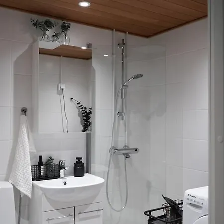 Tyylikaes Hyvin Varusteltu Asunto. Oma Autopaikka. Apartmán